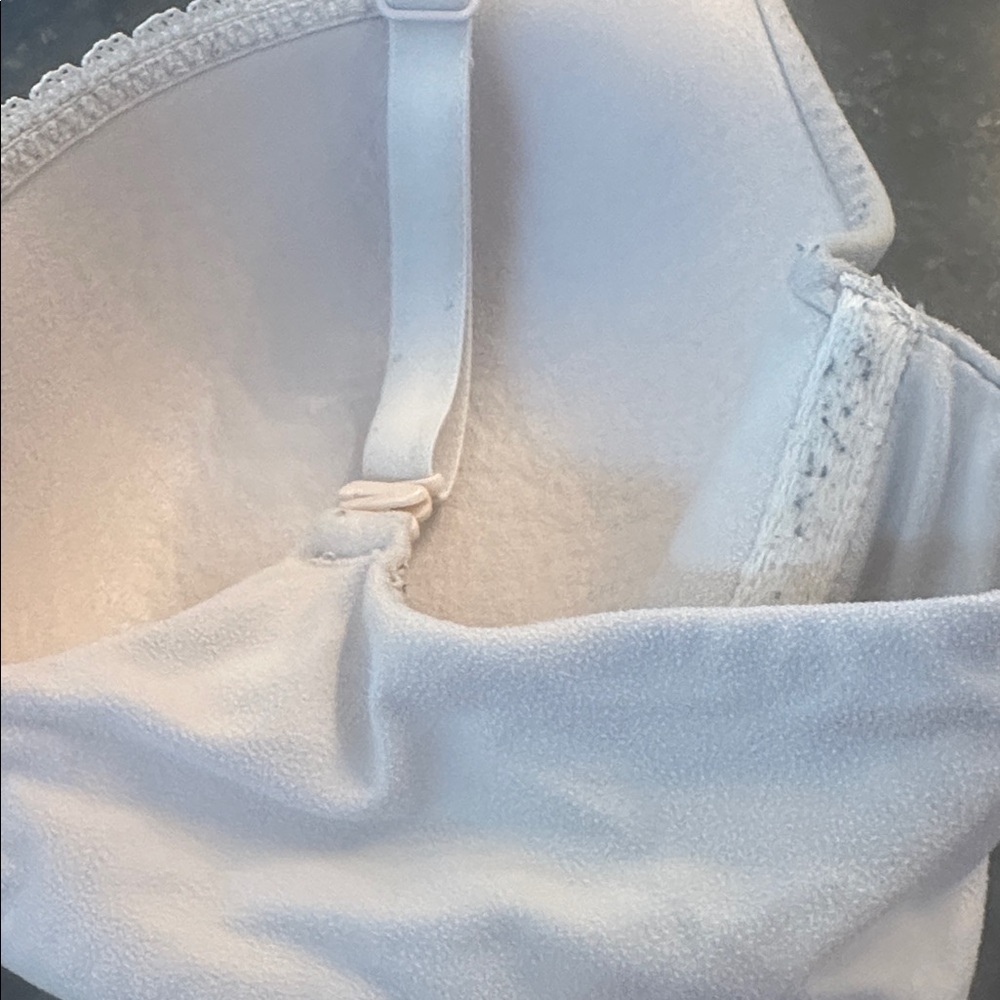 VICTORIA’S SECRET BODY BY VICTORIA LINED PERFECT COVERAGE | NUDE | 36C - Picture 7 of 9